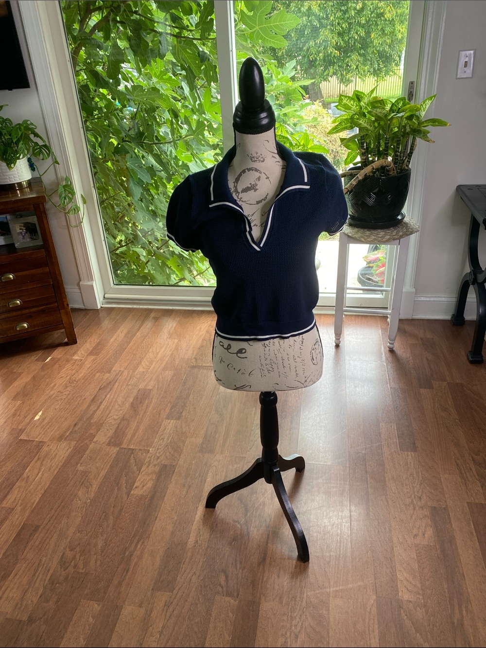 Sincerely Jules Navy V-Neck Short-Sleeve Sweater with White Trim